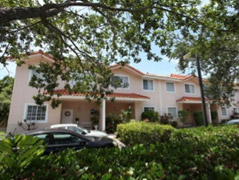 Chateaux Gardens Townhomes